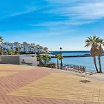 Large apartment in Playas del Duque