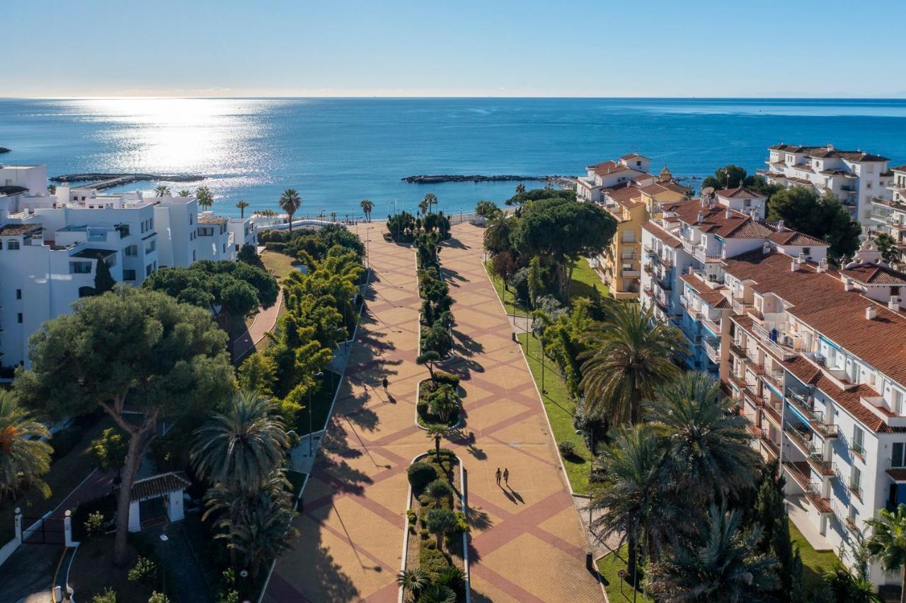 Large In Playas Del Duque * Marbella